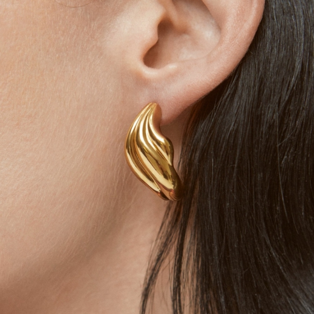 Monica Vinader Gold Swirl Bold Stud Earrings New